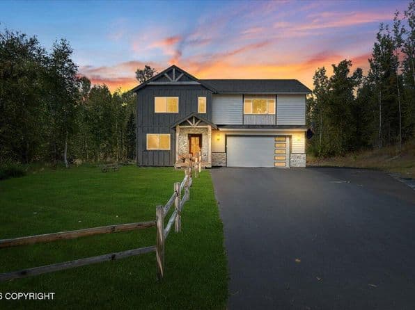 4827 E Alder Dr