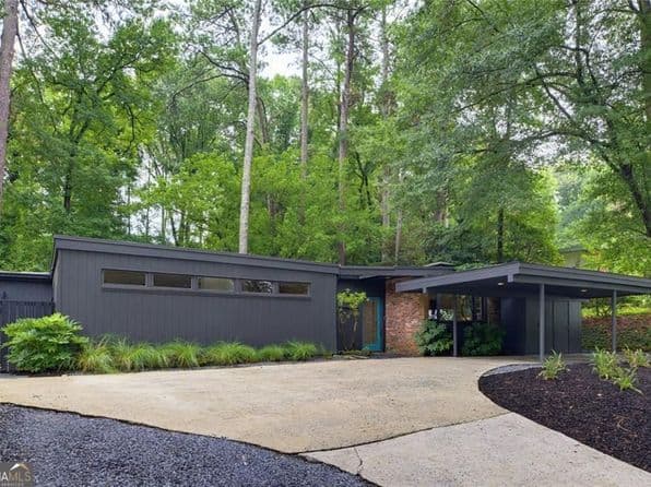 751 Briar Park Ct NE